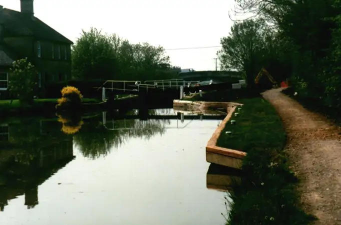 Semmington Lock at Meltsham, Wiltshire 4.jpg