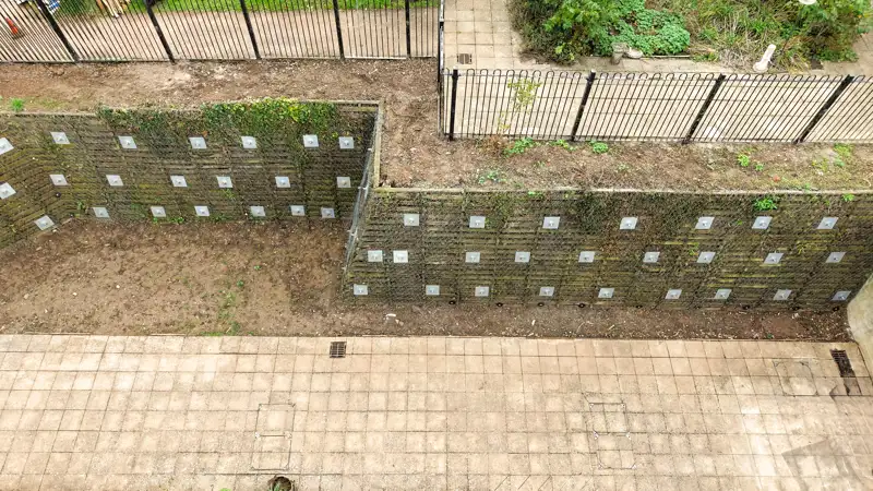 Retaining Wall - Cleeve Court - Dro (16).JPG