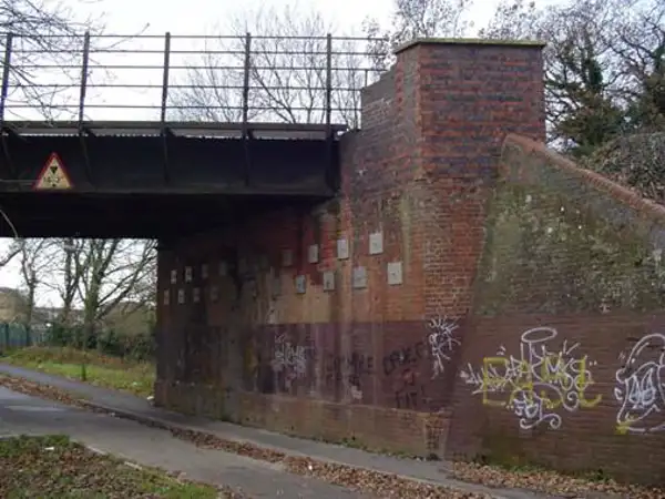 Bridge 31 33, Basingstoke 2.jpg