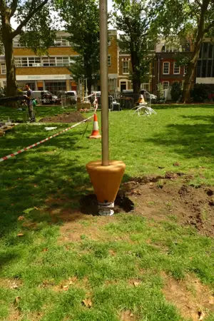 Light installation, Hoxton Square 11.jpg