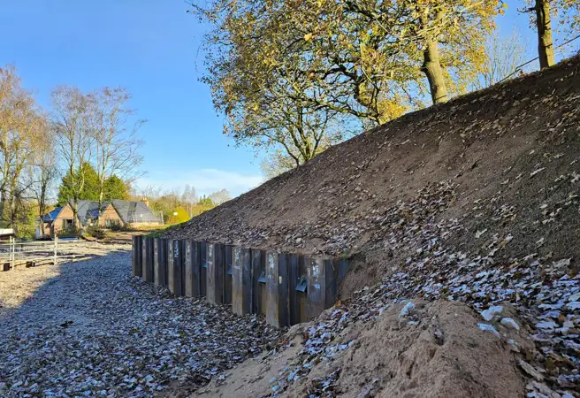 Vulcan Anchor - Sheet Piling, Macclesfield - TH (10).png