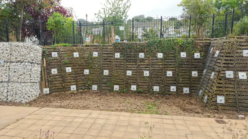 Retaining Wall - Cleeve Court - Dro (8).JPG