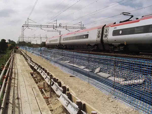 Stoke-Hammond - Rail Embankment Stabilisation 3.jpg