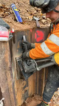 Vulcan Anchor - Sheet Piling, Macclesfield - TH (3).jpeg