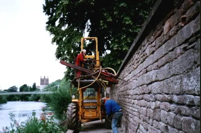 Retaining Wall, Hereford General Hospital 3.jpg