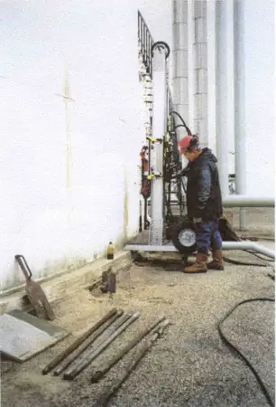 Shell Storage Tank 2.jpg