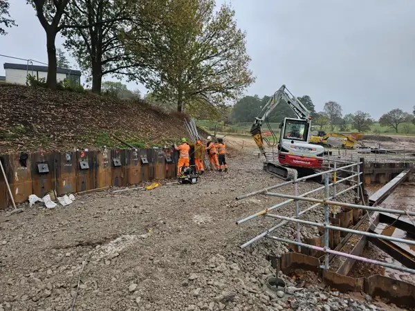 Vulcan Anchor - Sheet Piling, Macclesfield - TH (6).jpeg