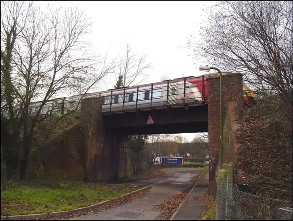 Bridge 31 33, Basingstoke.jpg