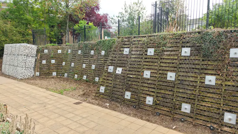 Retaining Wall - Cleeve Court - Dro (9).JPG
