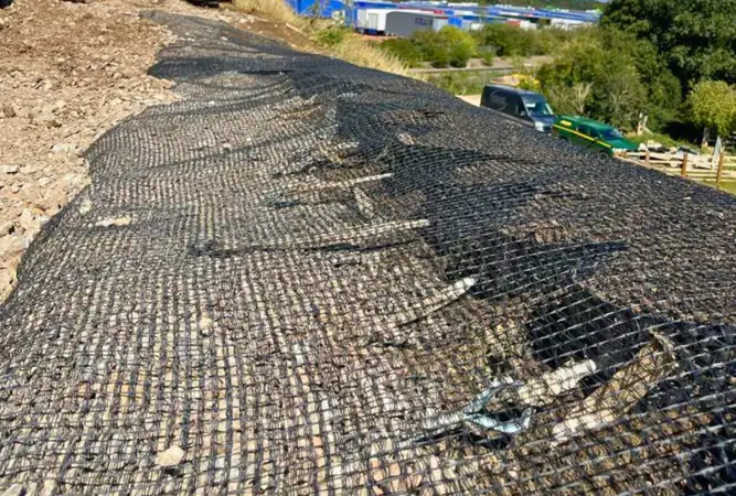 Geocell Reinforcement for Slope Stability at Kings Dyke  (1).png