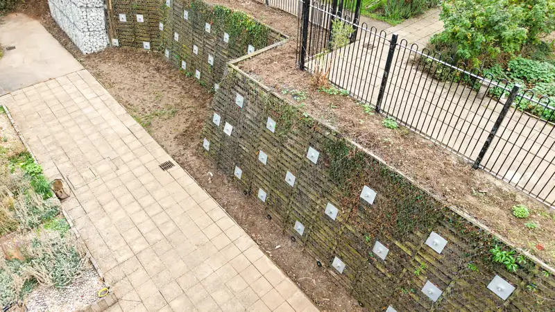 Retaining Wall - Cleeve Court - Dro (13).JPG